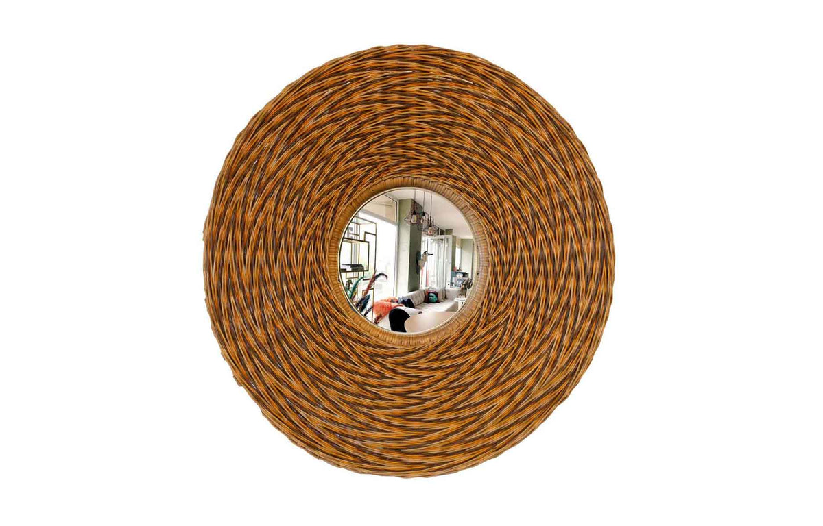 Isa Mirror by SohoConcept, showing front view of isa mirror.
