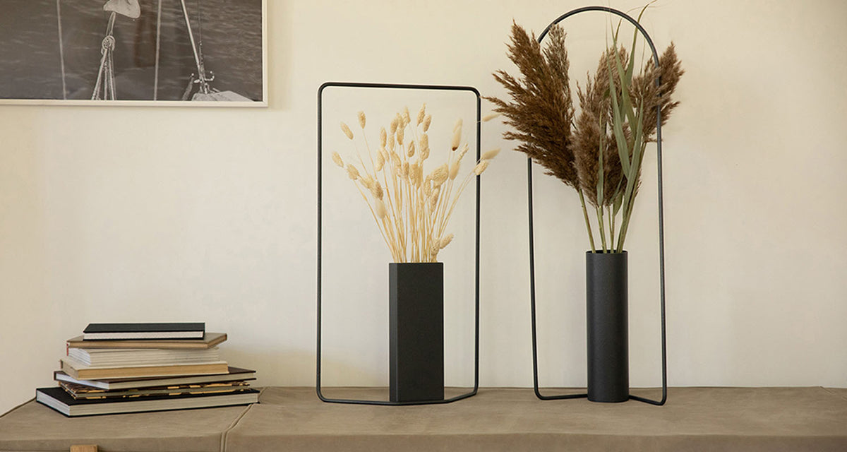Itac Vase by Fermob, showing itac vase in live shot.