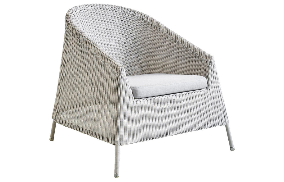 Kingston Lounge Chair by Cane-Line - White Grey Fiber Weave, Light Grey Natte Cushion.
