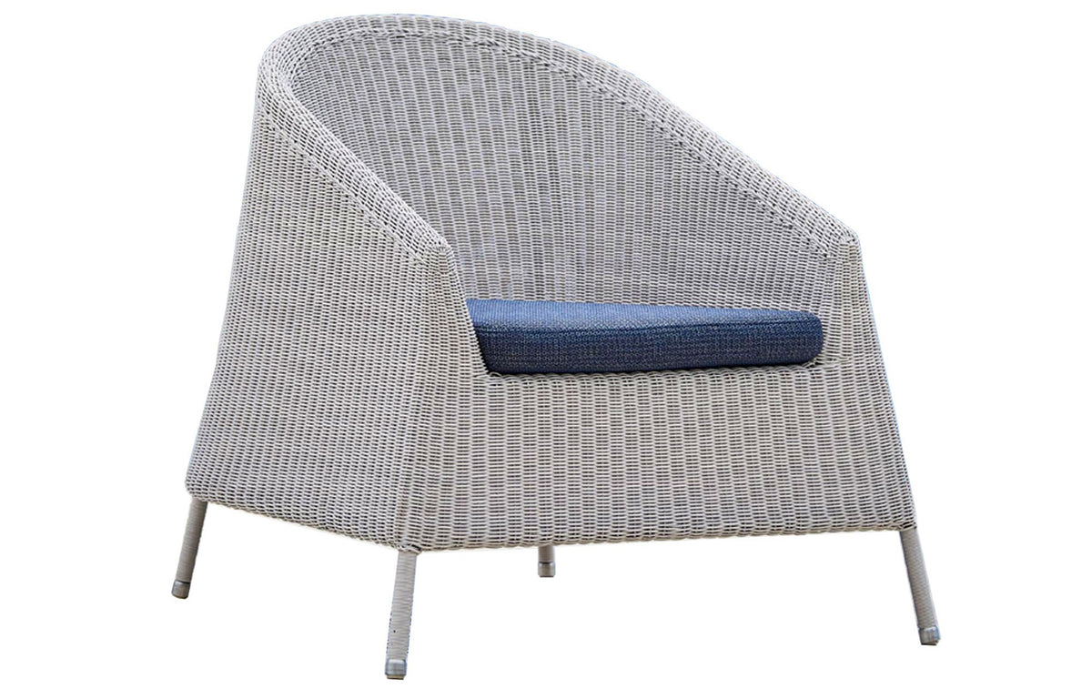Kingston Lounge Chair by Cane-Line - White Grey Fiber Weave, Blue PP Cushion.