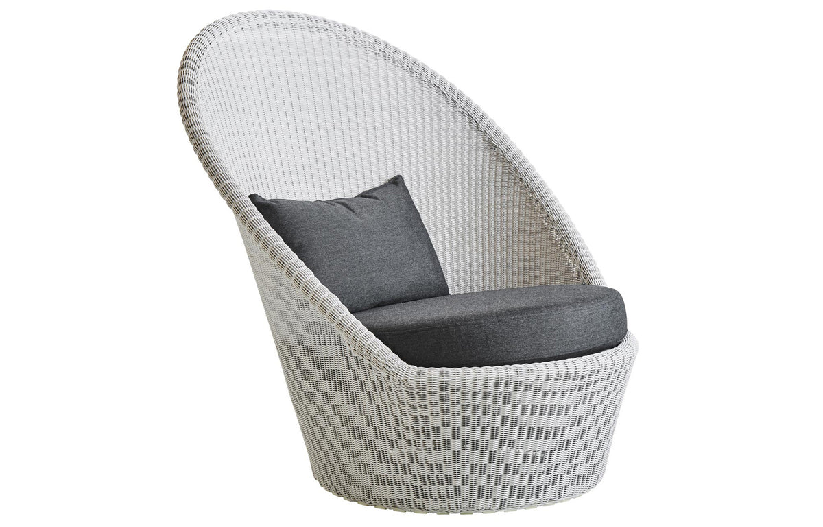 Kingston Sunchair with Wheels by Cane-Line - White Grey Fiber Weave, Black Natte Set.