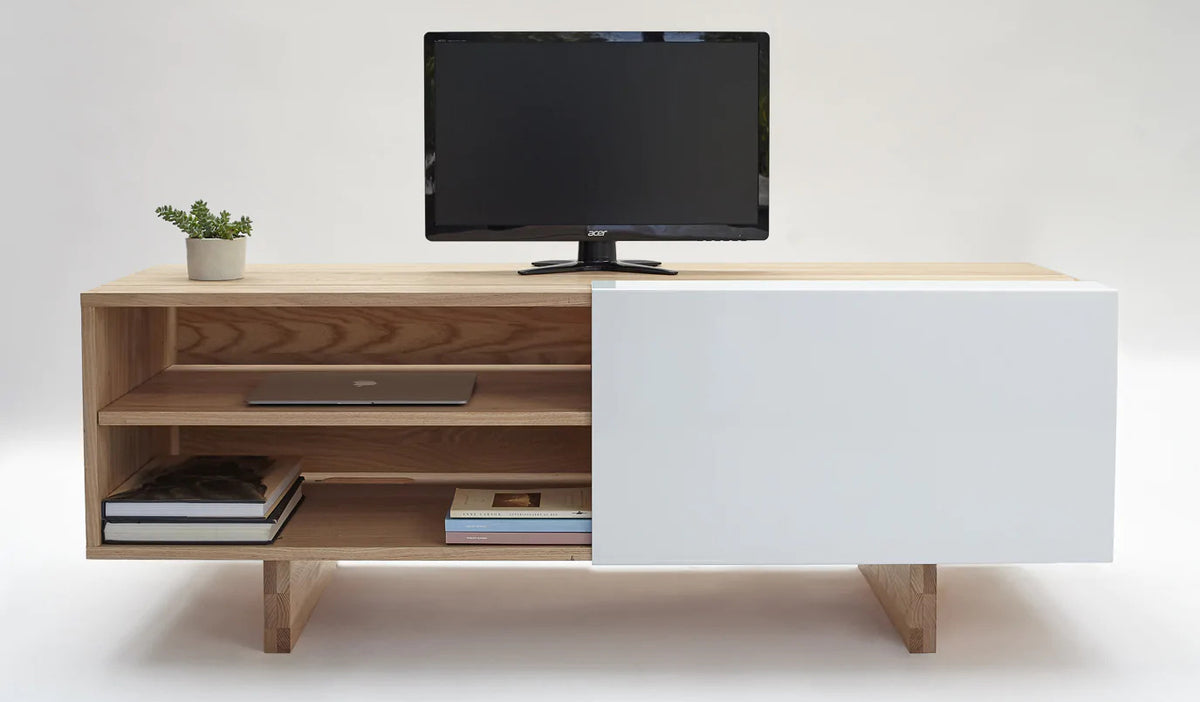 LAX Entertainment Shelf by MASHstudios, showing lax entertainment shelf in live shot.