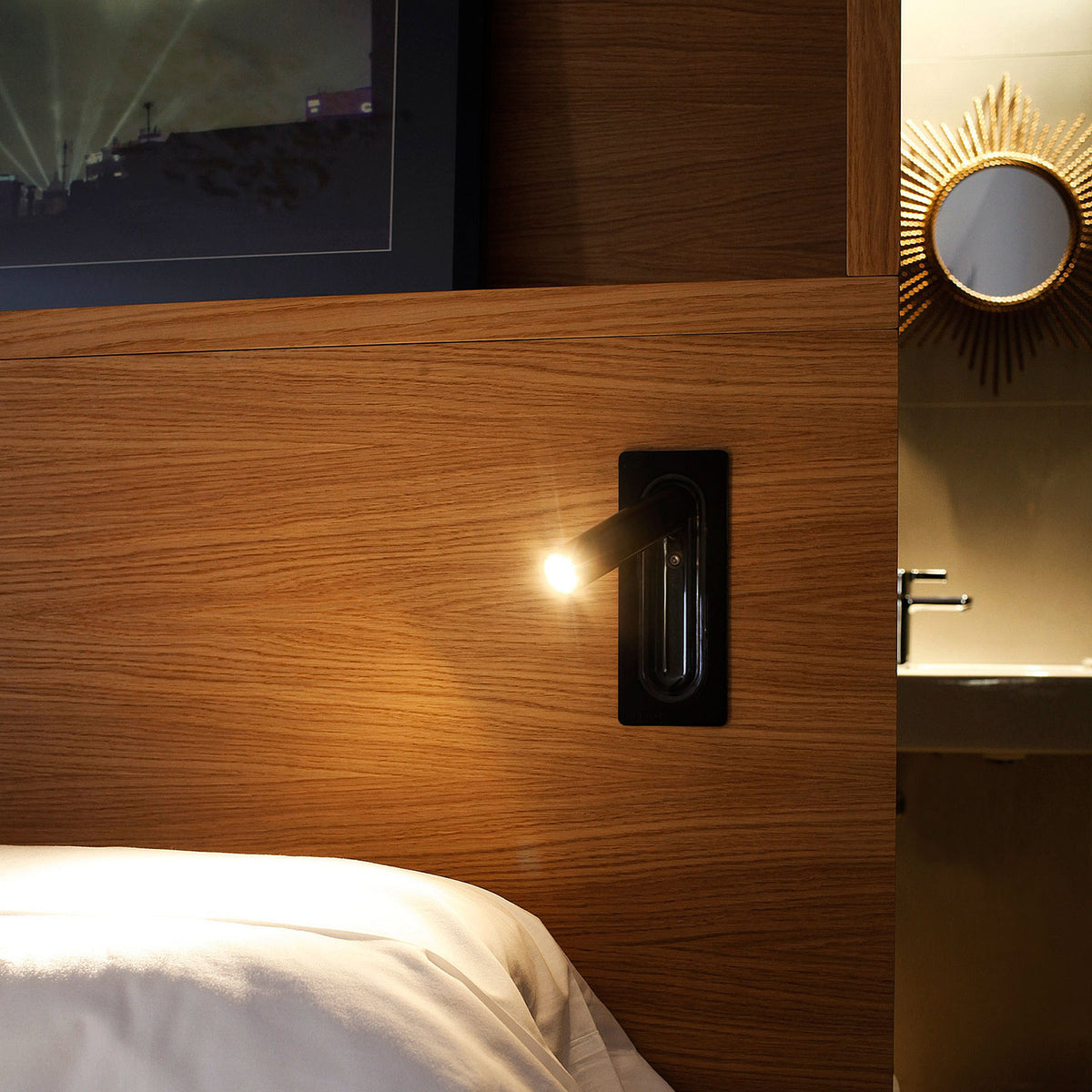 Ledtube RSC Reading Wall Lamp by Marset, showing ledtube rsc reading wall lamp in live shot.
