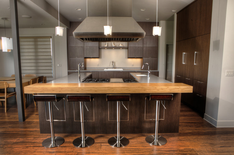 Levis LED Accent Pendant by Cerno, showing levis led accent pendants in live shot.