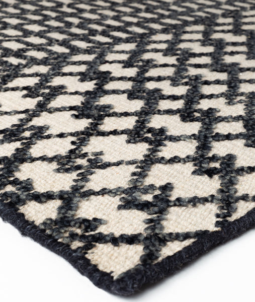 Switch 237.001.900 Hand Knotted Rug by Ligne Pure, showing detail view of switch 237.001.900 hand knotted rug.