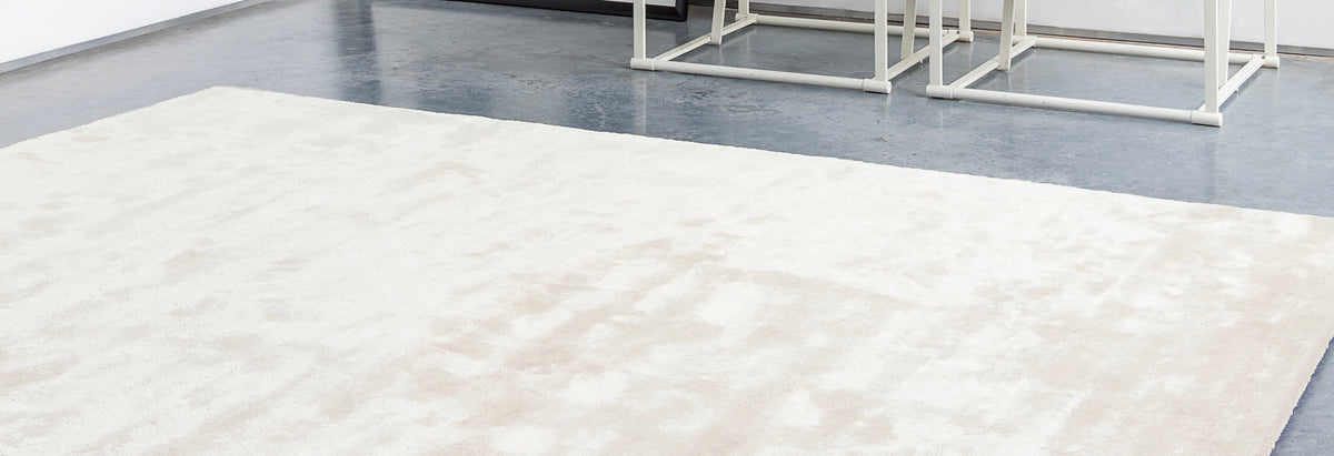 Traces Hand Woven Rug by Ligne Pure, showing traces hand woven rug in live shot.