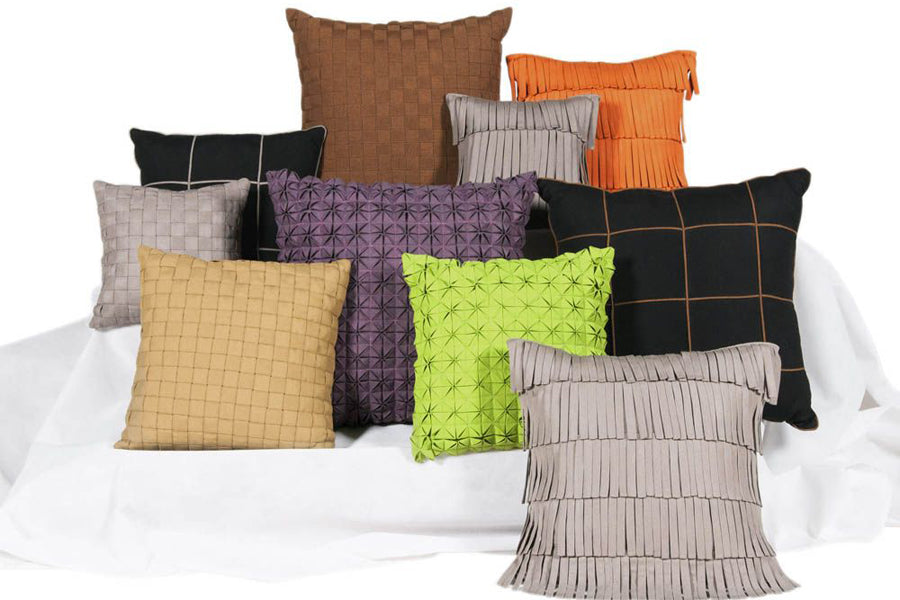 Flower Pillows by Mamagreen, showing flower pillows with different pillows in live shot.