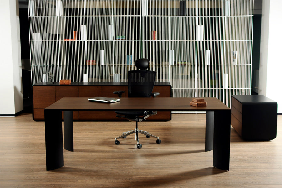 Manu Table by B&T, showing manu table with chair in live shot.
