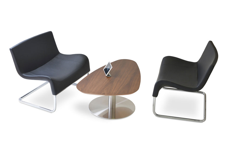 Marmaris Chair by SohoConcept, showing chairs with table in live shot.