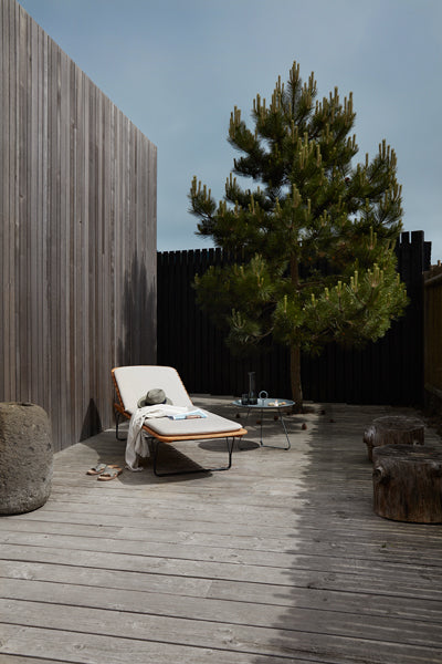 Molo Outdoor 5-Position Sunbed by Houe, showing molo 5-position sunbed in lve shot.
