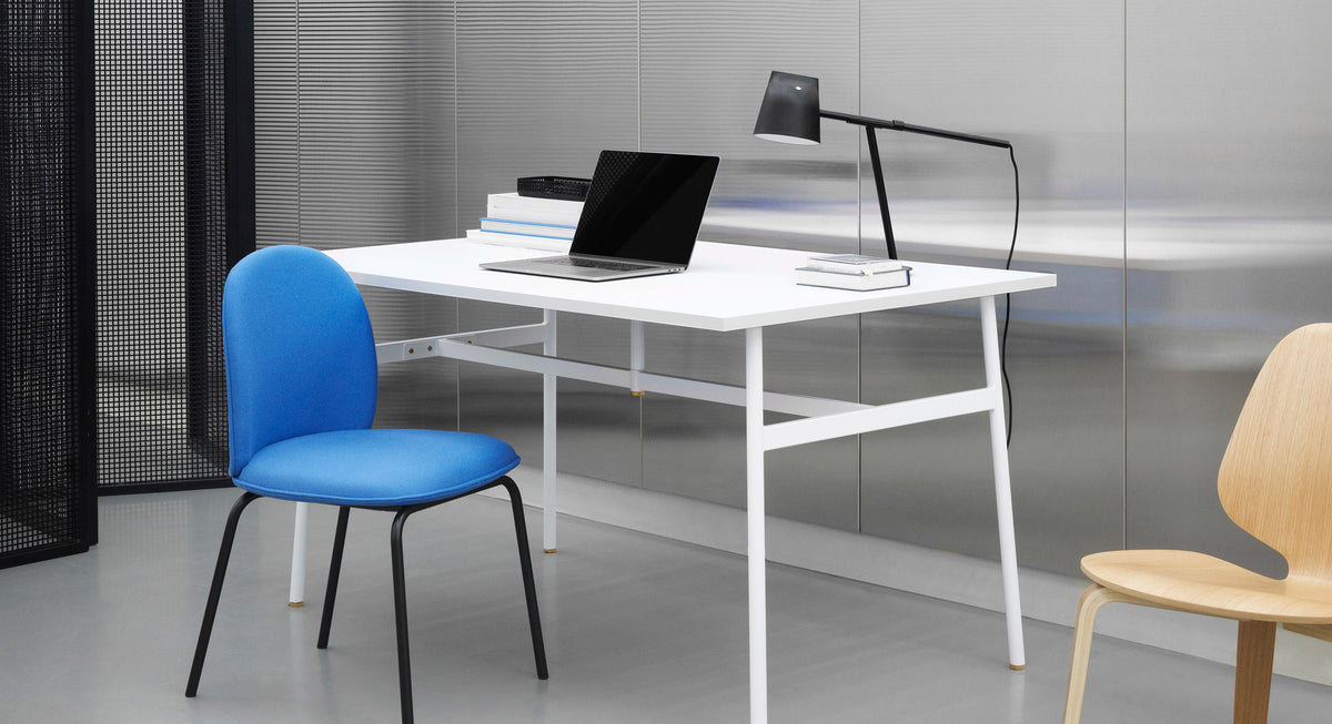 Momento US Table Lamp by Normann Copenhagen, showing momento us table lamp in live shot.