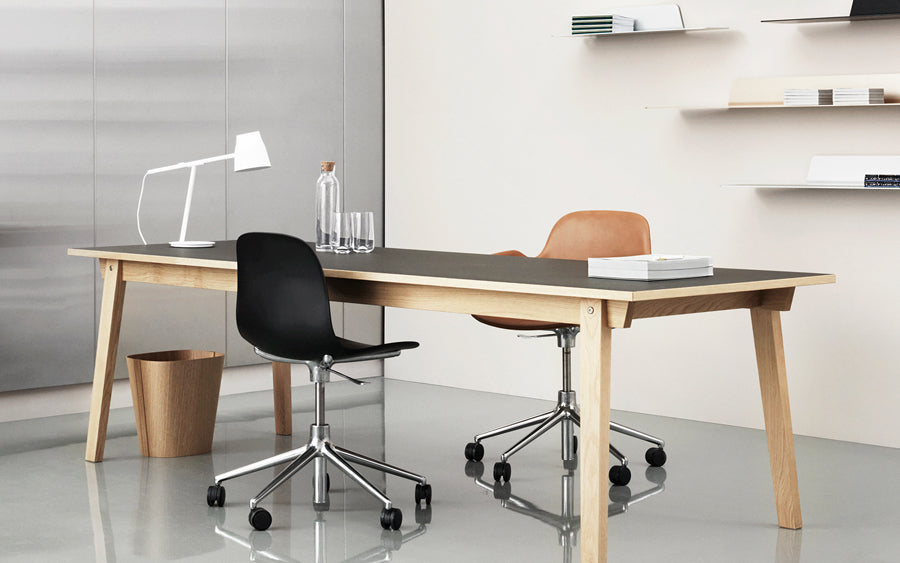 Momento US Table Lamp by Normann Copenhagen, showing momento us table lamp in live shot.