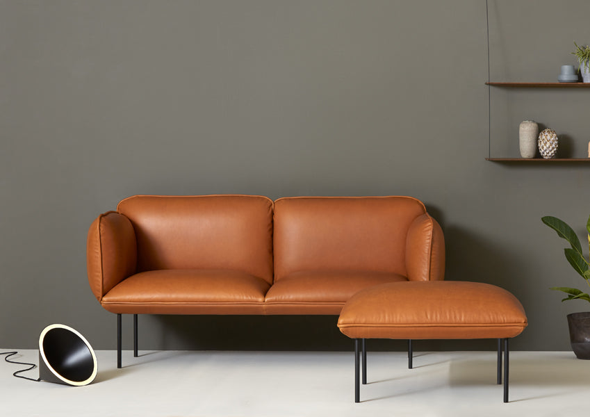 Nakki Ottoman by Woud, showing nakki ottoman in live shot.