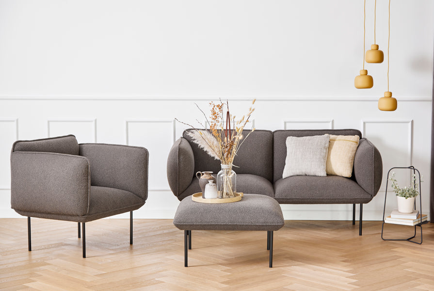 Nakki Ottoman by Woud, showing nakki ottoman in live shot.