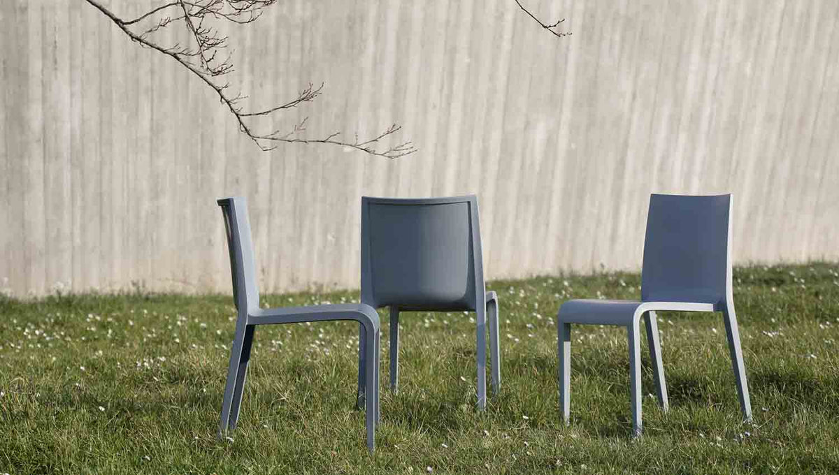 Nassau Chair 533 by SohoConcept, showing nassau chair 533 in live shot.