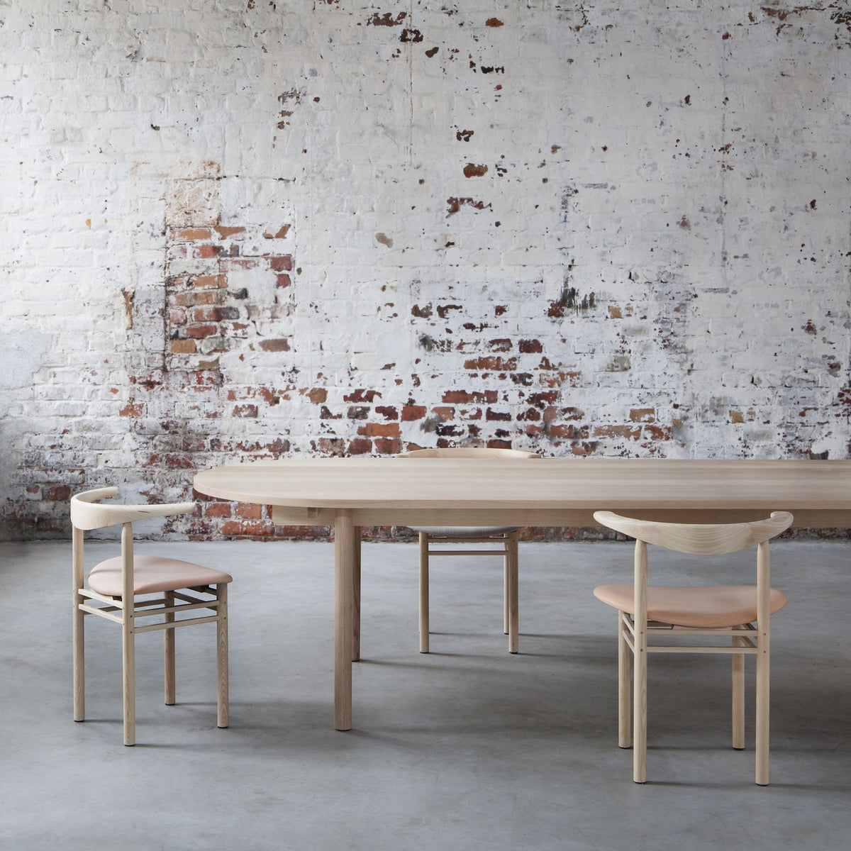 Basic Table by Nikari, showing basic table in live shot.