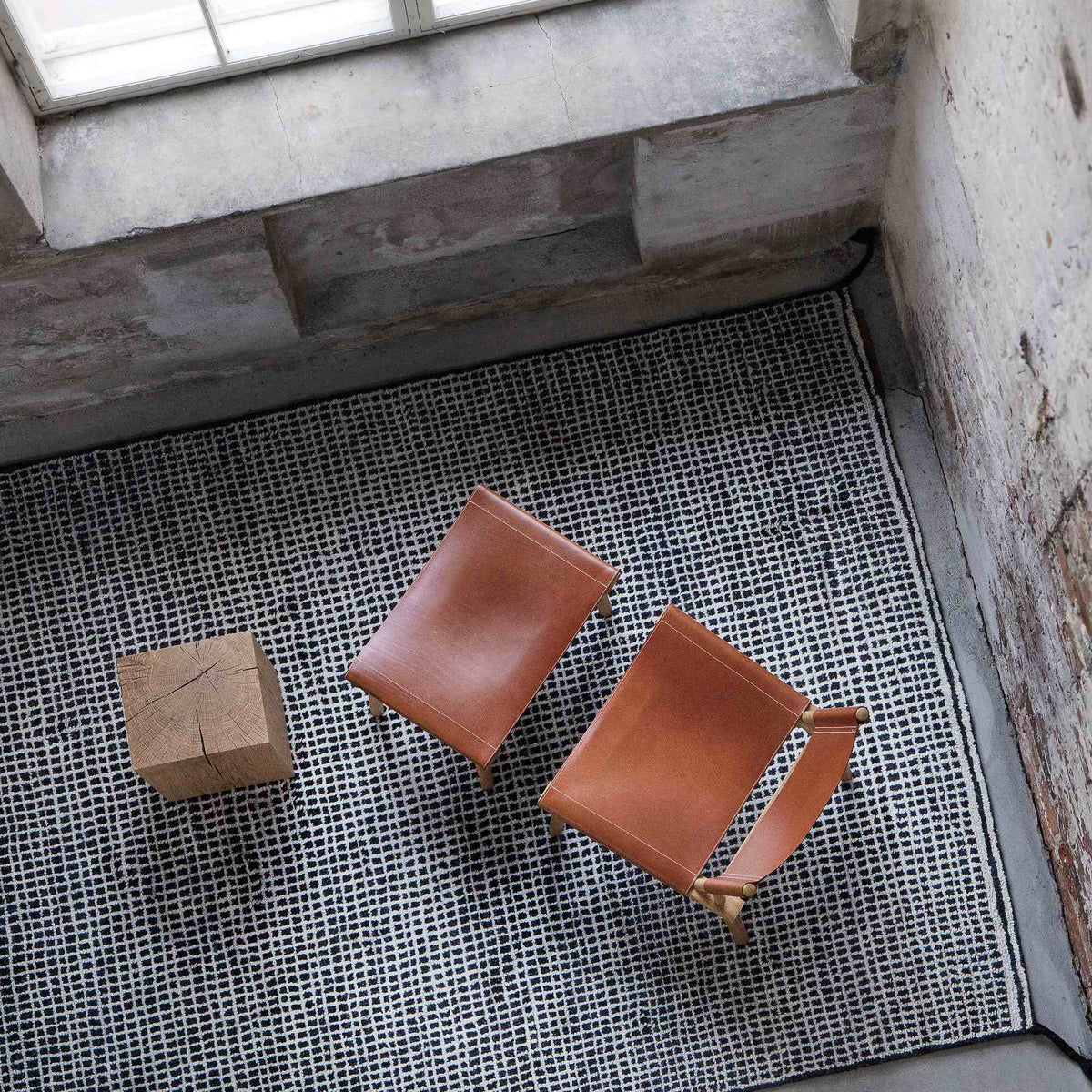 December Ottoman by Nikari, showing december ottoman in live shot.
