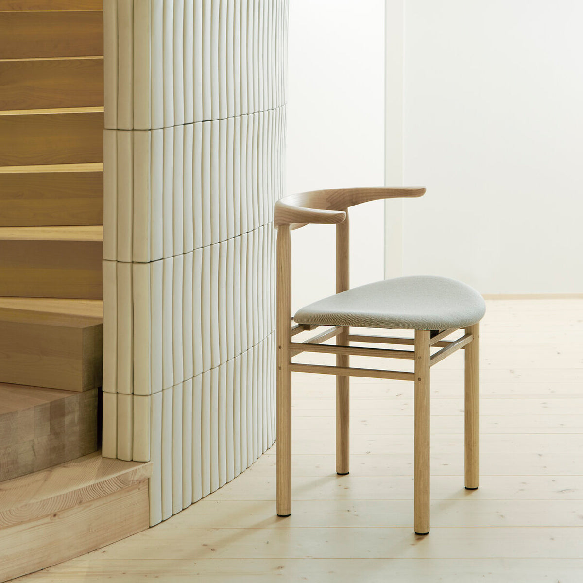 Linea RMT3 Chair by Nikari, showing linea rmt3 chair in live shot.