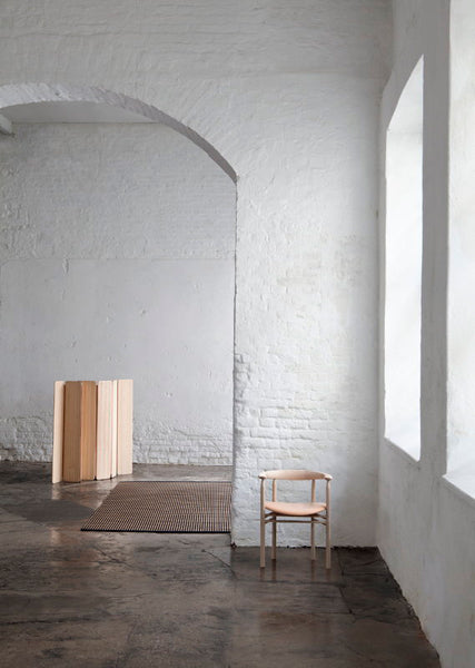 Linea RMT6 Chair by Nikari, showing linea rmt6 chair in live shot.