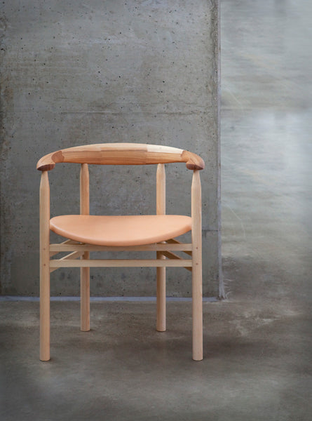 Linea RMT6 Chair by Nikari, showing linea rmt6 chair in live shot.