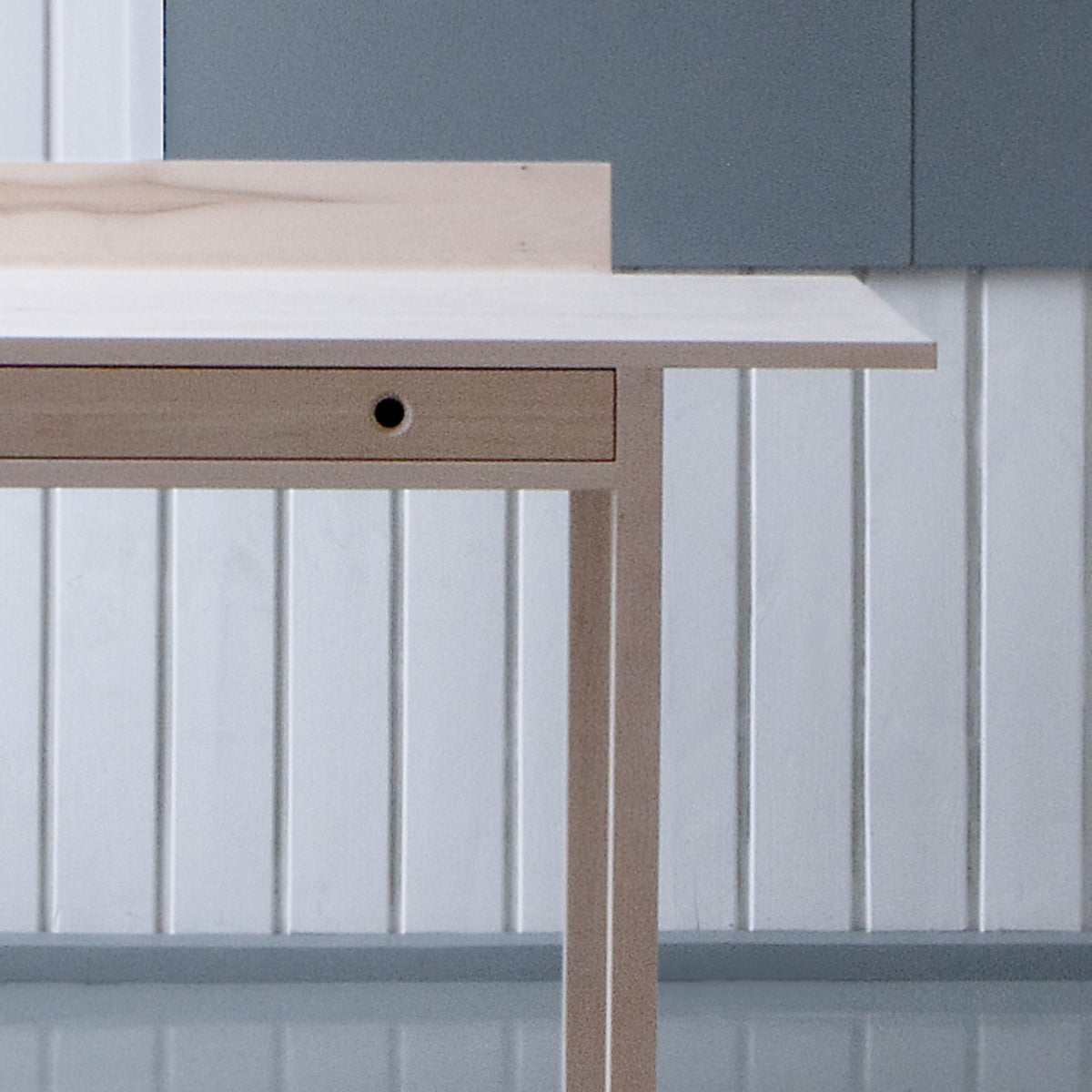 November Light Table by Nikari, showing detail view of november light table in live shot.