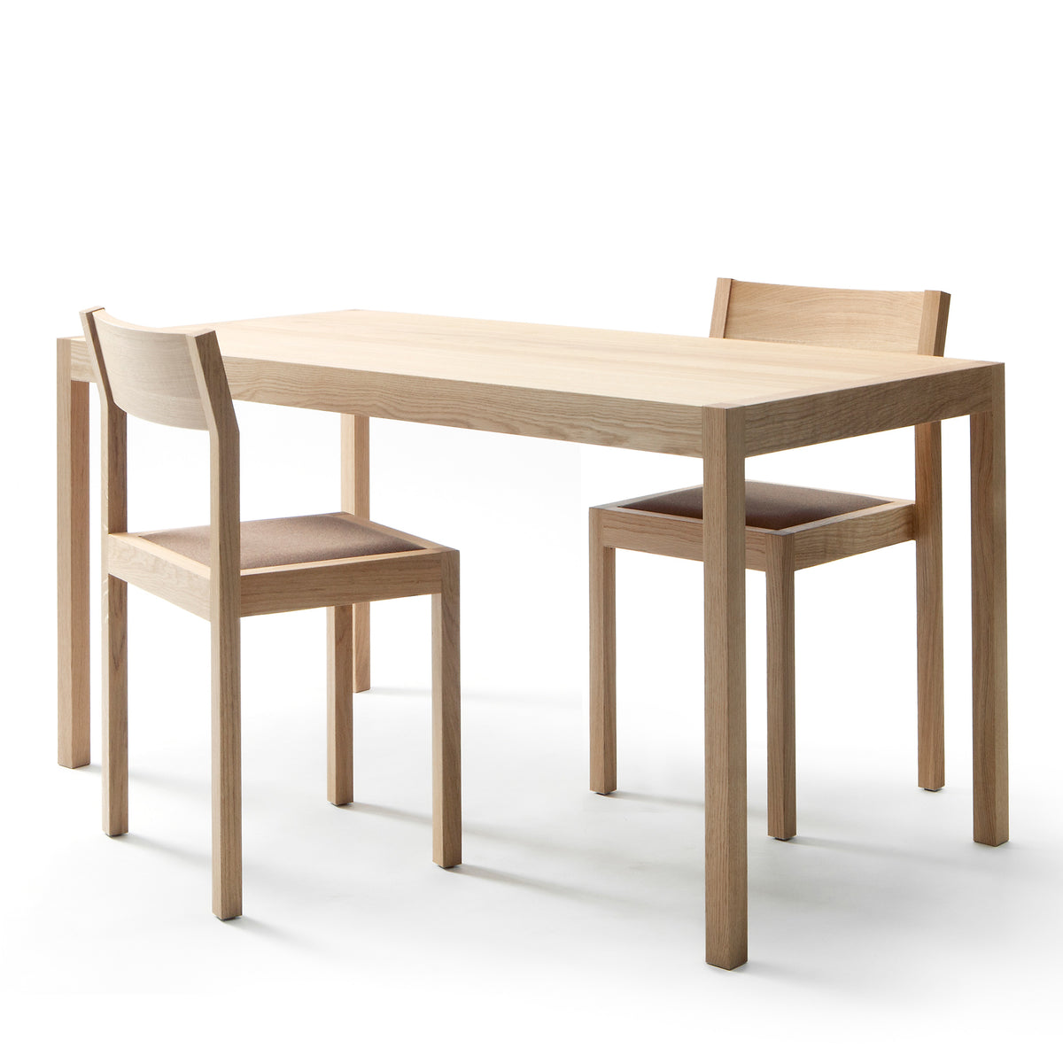 Seminar KVP Table by Nikari, showing seminar kvp table with chairs.