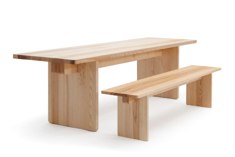 Edi Table by Nikari, showing edi table with edi bench.