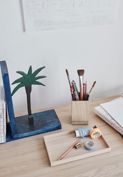 Nomad Pen Holder by Skagerak, showing nomad pen holder in live shot.