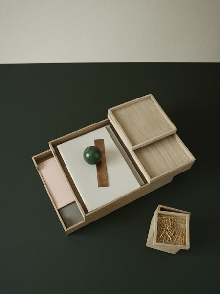 Nomad Tray by Skagerak, showing nomad tray in live shot.
