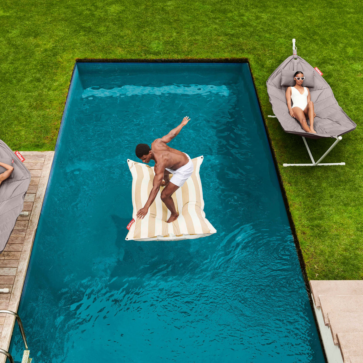 Original Floatzac lounge Bean Bag by Fatboy, showing original floatzac lounge bean bag in live shot.