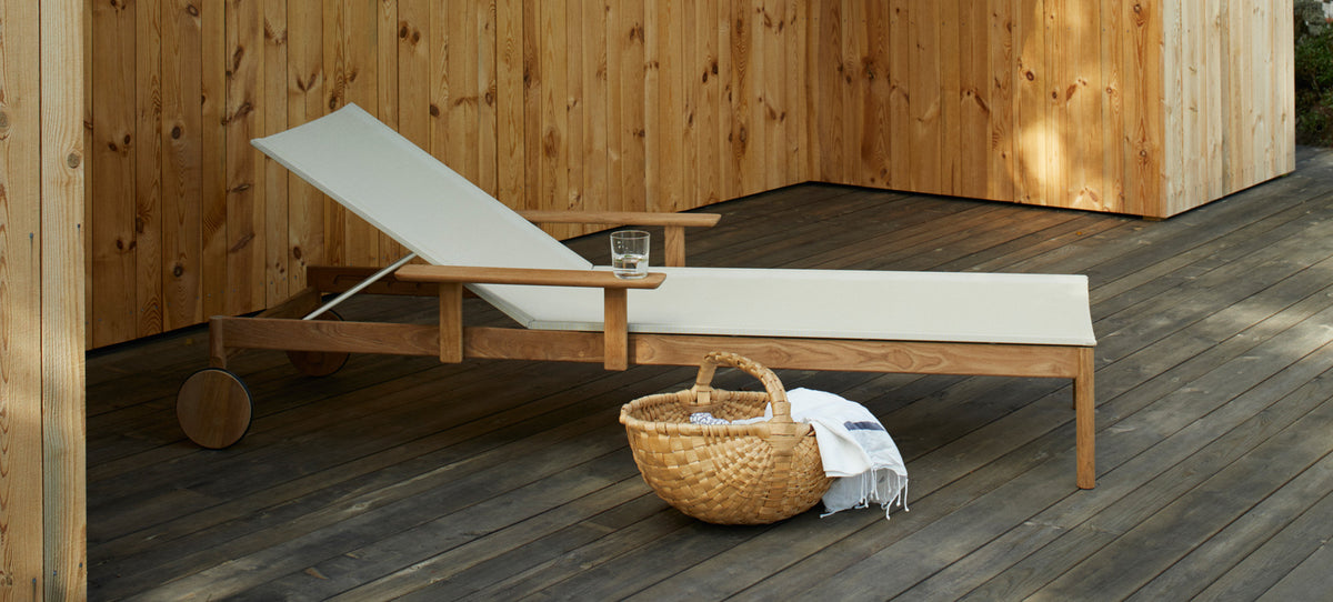 Pelago Sunbed by Skagerak, showing pelago sunbed in live shot.