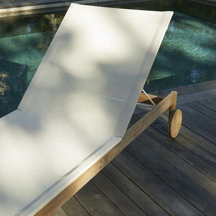Pelagus Oudoor Sunbed by Skagerak, showing closeup view of pelagus oudoor sunbed in live shot.
