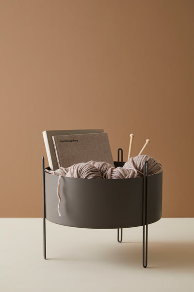 Pidestall Planter by Woud, showing planter in live shot.