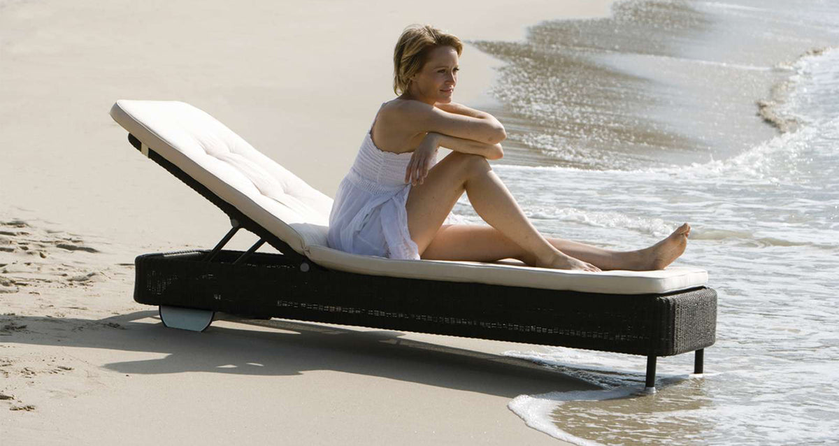 Presley Sunbed by Cane-Line, showing presley sunbed in live shot.