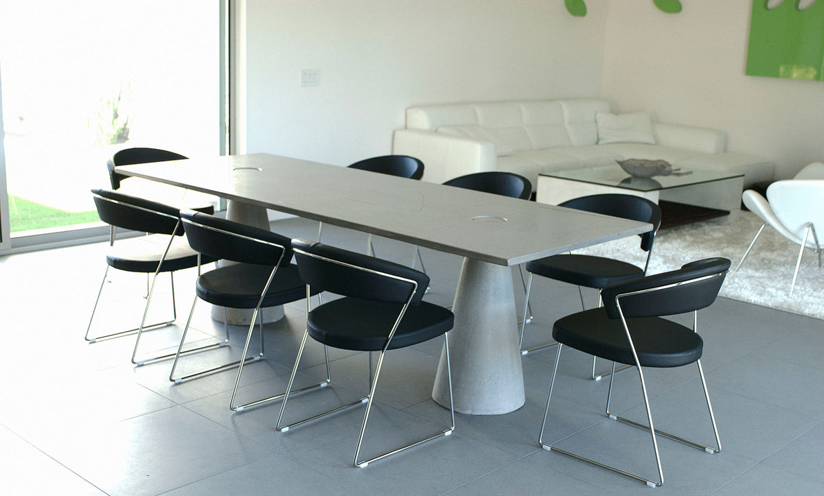 James De Wulf Rectangular Locking Dining Table by De Wulf, showing rectangular locking dining table with chairs in live shot.