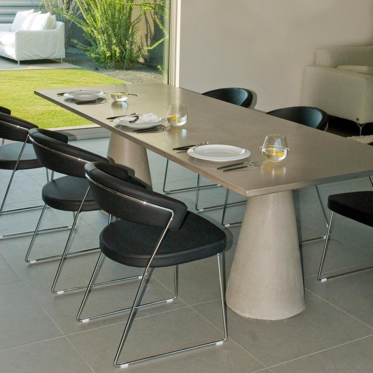 James De Wulf Rectangular Locking Dining Table by De Wulf, showing rectangular locking dining table with chairs in live shot.