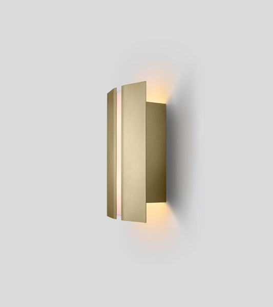 Rima LED Sconce by Cerno, showing rima led sconce in live shot.