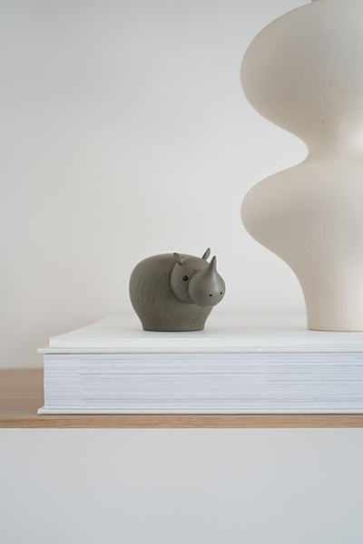 Rina Rhinoceros Set by Woud, showing rina rhinoceros set in live shot.