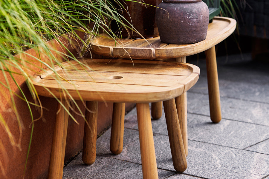 Royal Coffee Table by Cane-Line, showing royal coffee tables in live shot.
