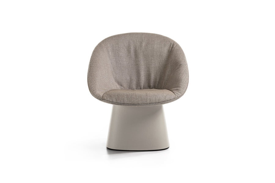Sensu Outdoor Lounge Chair with Easy Upholstery Seat Cover by Toou, showing front view of sensu lounge chair with easy upholstery in light brown eco plastic/coconut sunbrella upholstery.