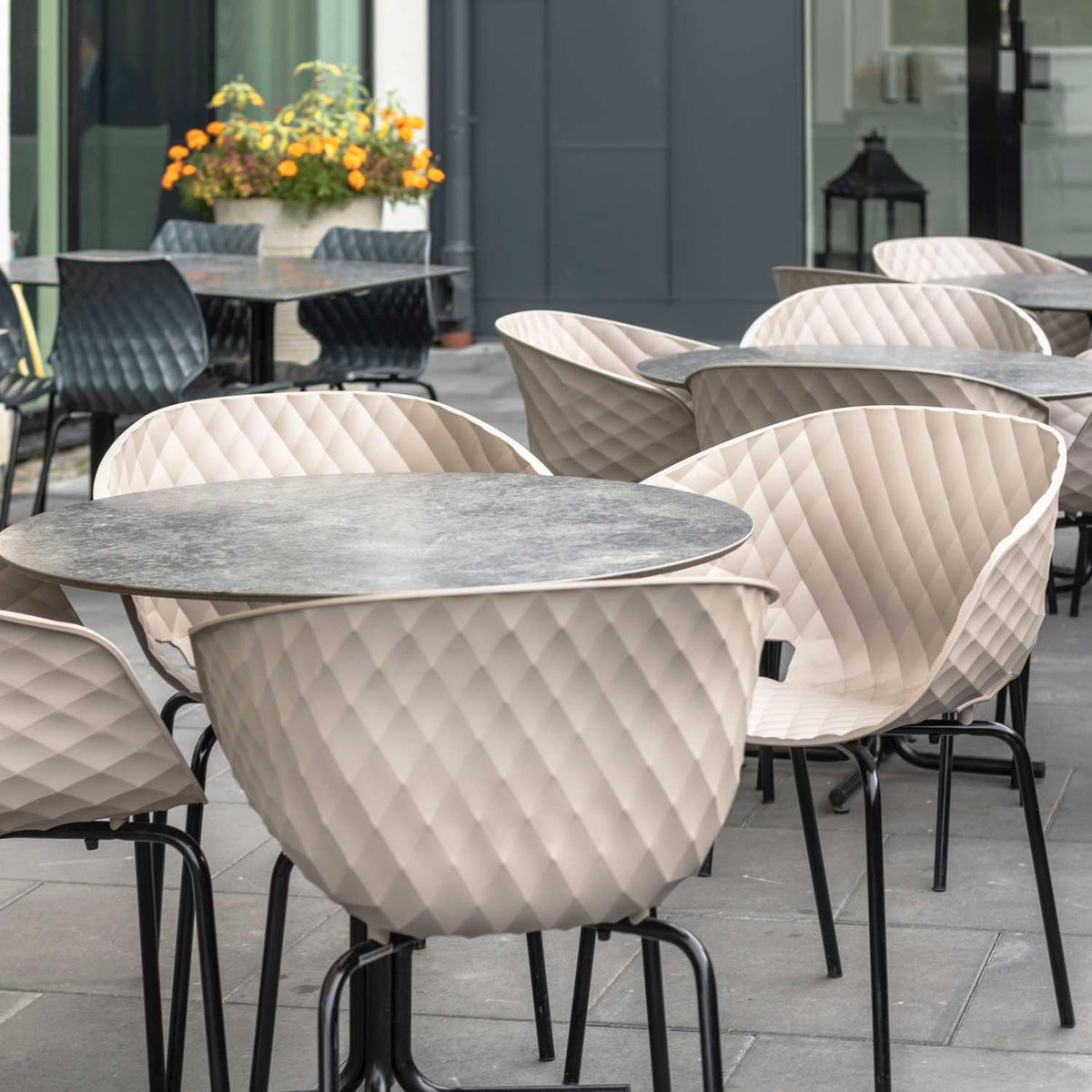 Uni Ka Chair by SohoConcept, showing uni ka chair in live shot.