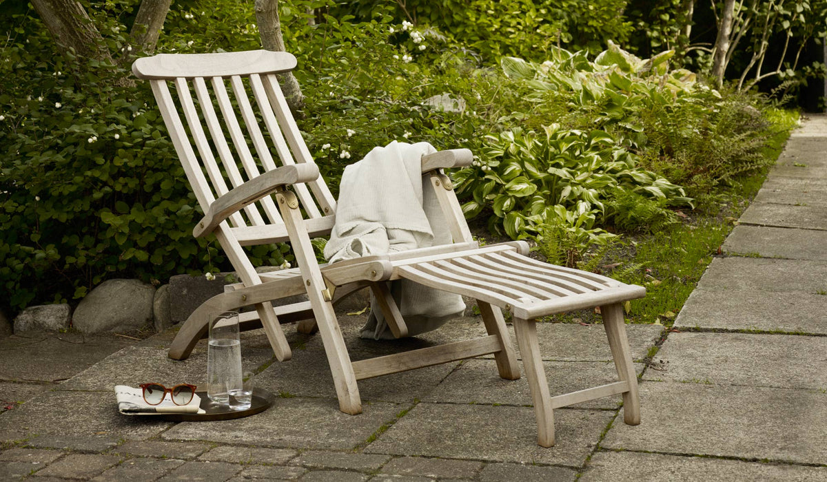 Steamer Deck Chair by Skagerak, showing steamer deck chair in live shot.