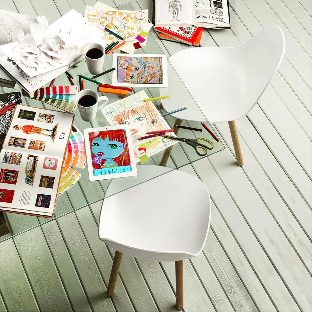 TA Side Chair Yi Natural Oak Base by Toou, showing ta side chairs yi natural oak base in live shot.