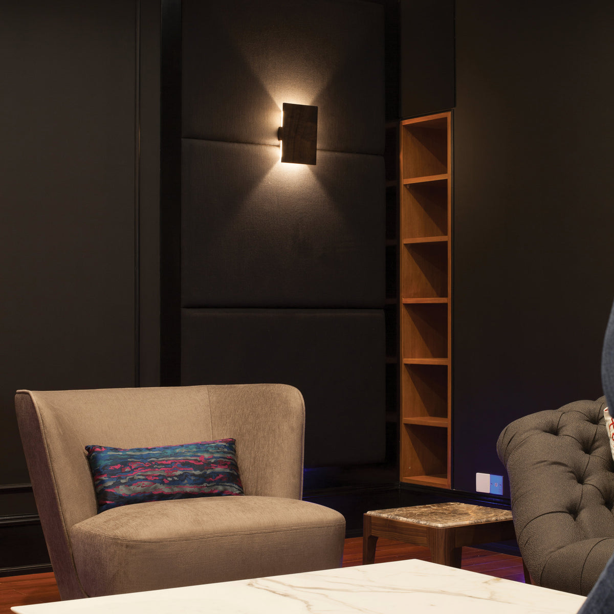 Tersus LED Sconce by Cerno, showing tersus led sconce in live shot.