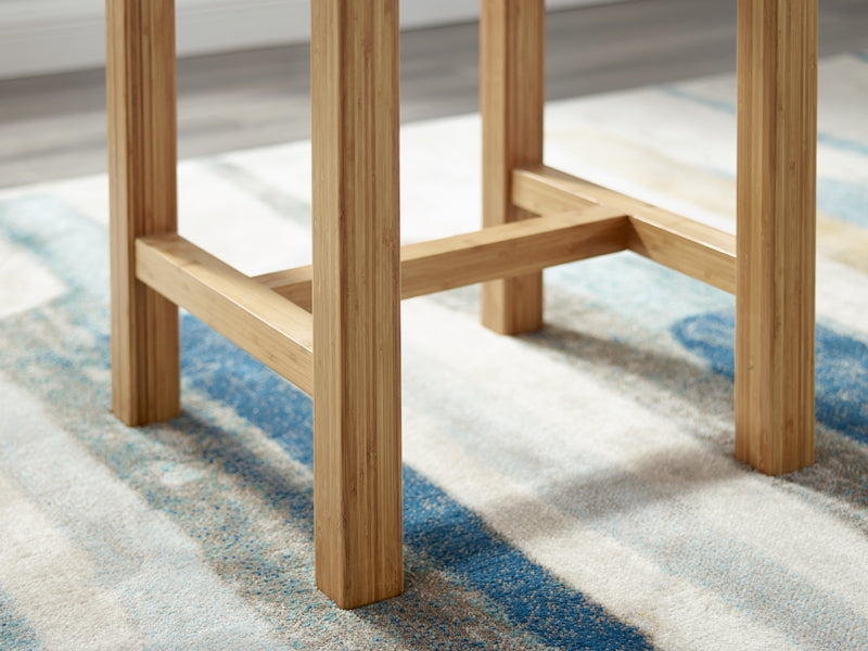 Tulip Table by Greenington, showing legs of tulip table in live shot.