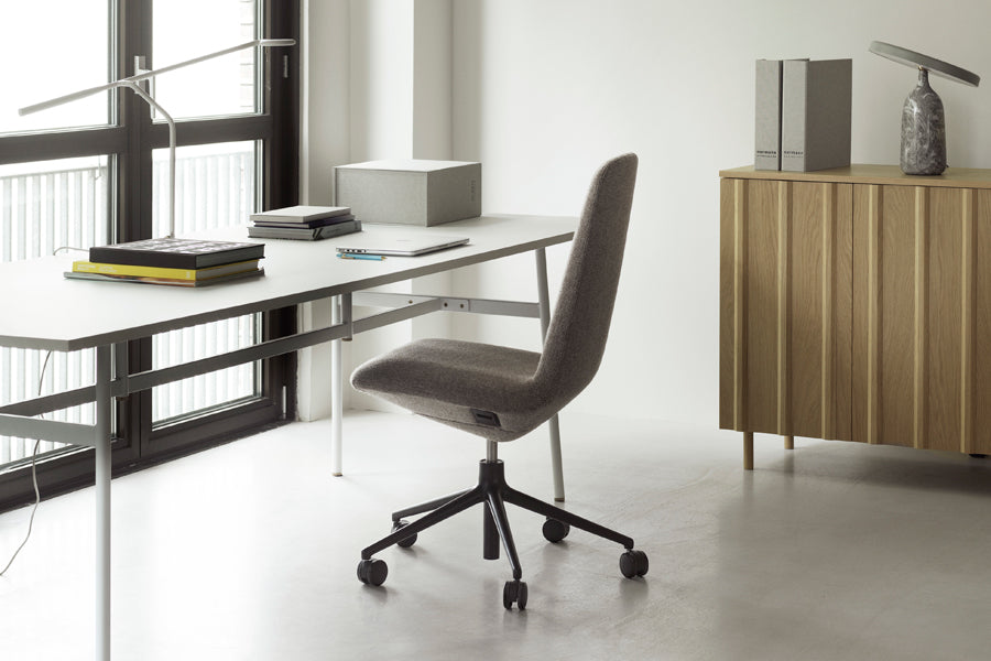 Union Table by Normann Copenhagen, showing union table in live shot.