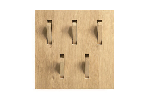 Utilitile Wall Hanger by Ethnicraft, showing front view of utilitile wall hanger in oak wood.