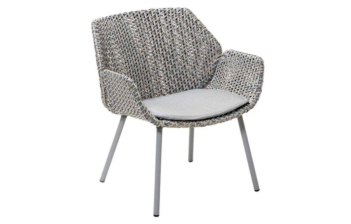Vibe Outdoor Lounge Chair by Cane-Line - Light Grey/Grey/Taupe Fiber Weave, Light Grey Natte Cushion.