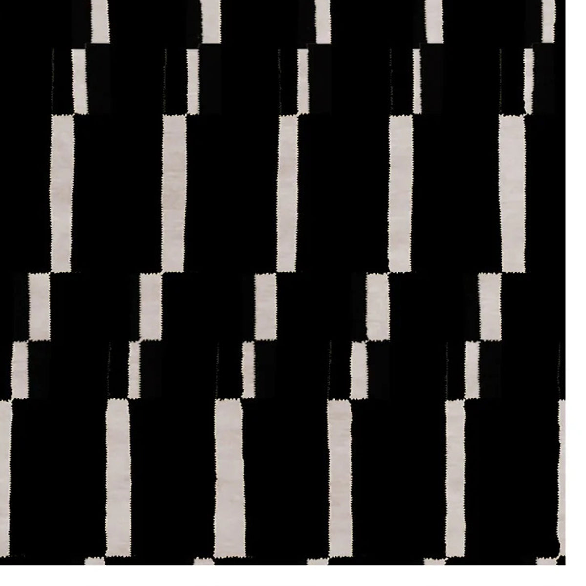 Villapiana VA100 Rug by Second Studio, showing closeup view of villapiana va100 rug by second studio in black & cream.