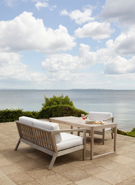 Virkelyst Outdoor High Table by Skagerak, showing virkelyst outdoor high table in live shot.
